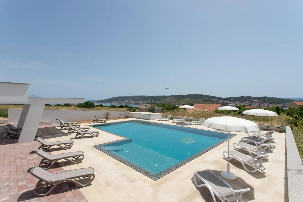 Apartments Top Hill Trogir