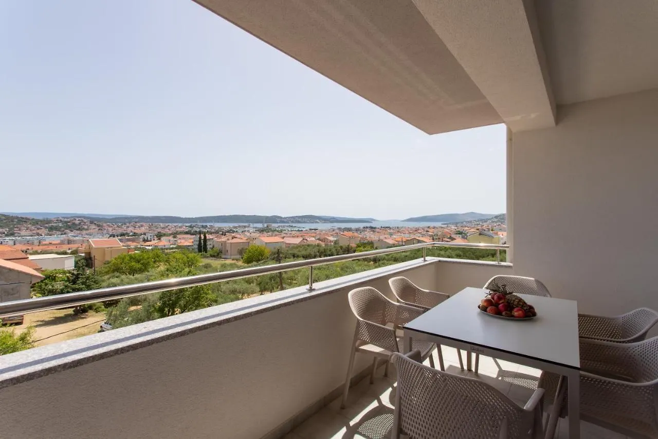 Apartments Top Hill Trogir