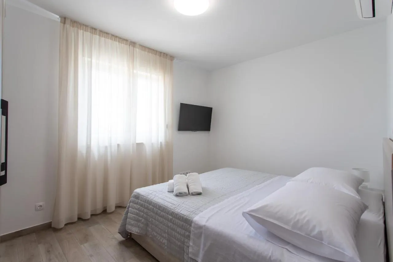Apartments Top Hill Trogir 0*,  Croatia